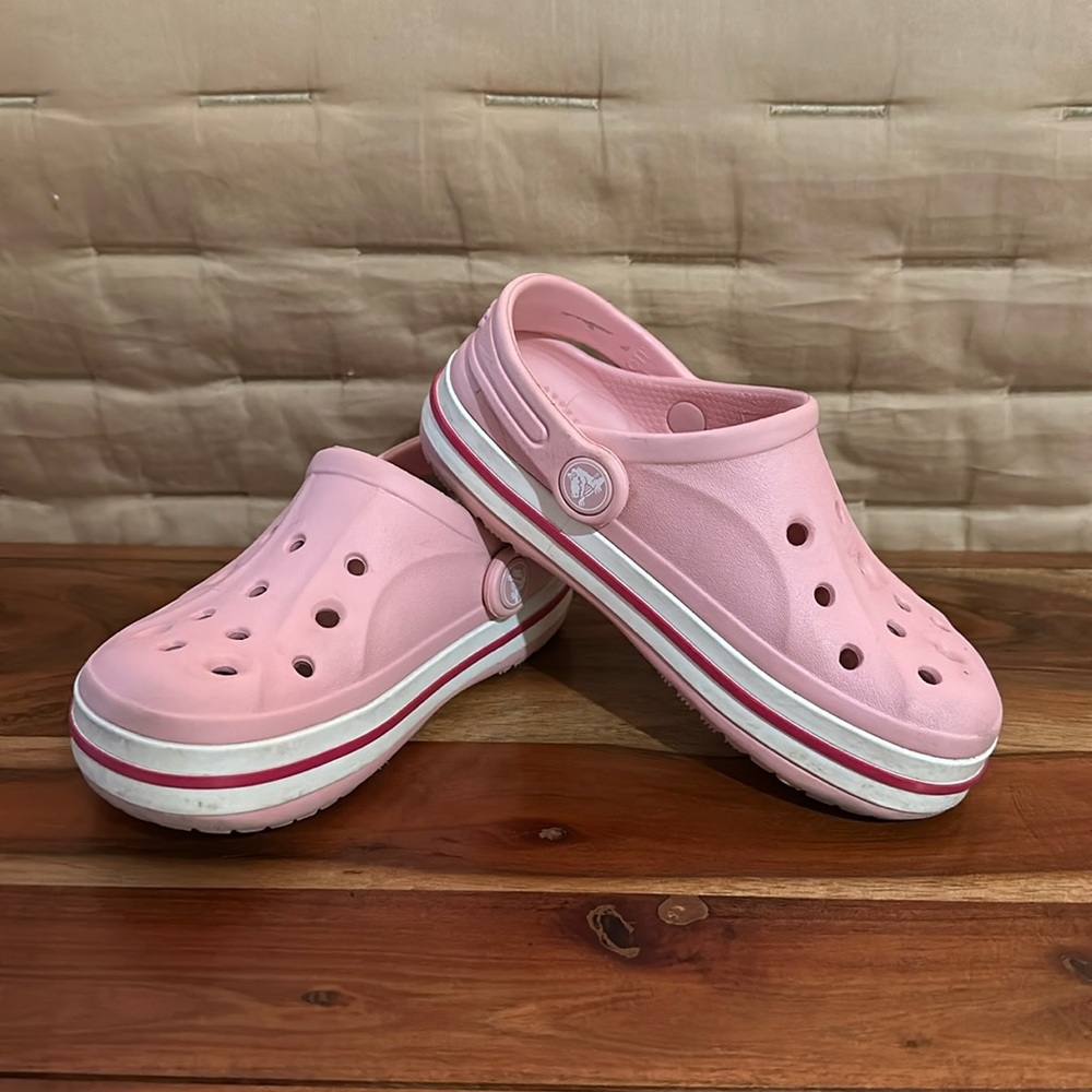 Girls Crocs size 11